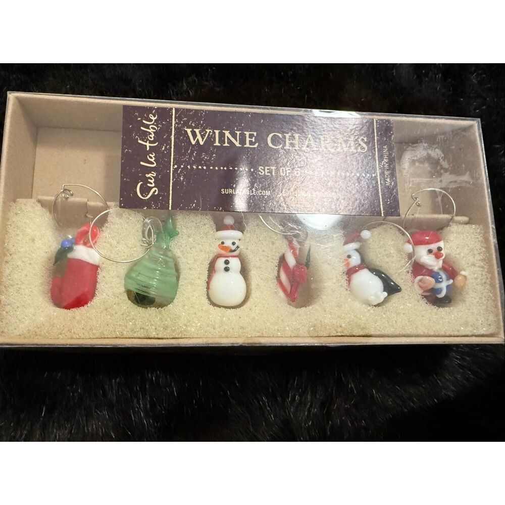 Sur la table Christmas Jar Holiday Drink Wine Charms festive cocktail party